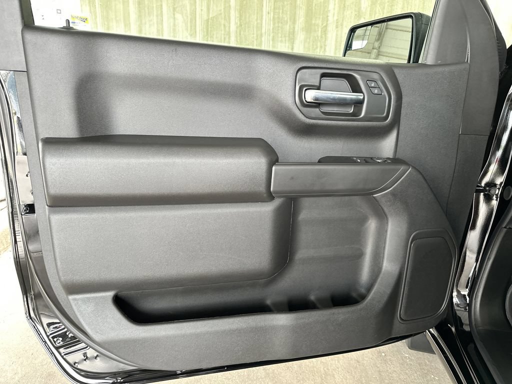 New 2026 Onyx Black GMC Pro image 10