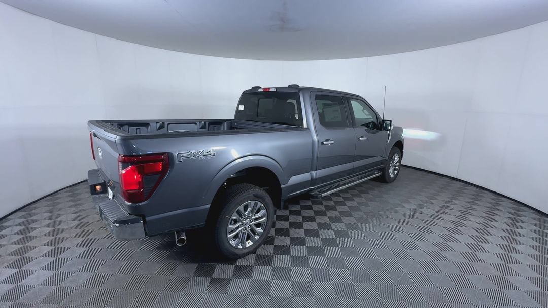 New 2026 Carbonized Gray Metallic Ford XLT image 8