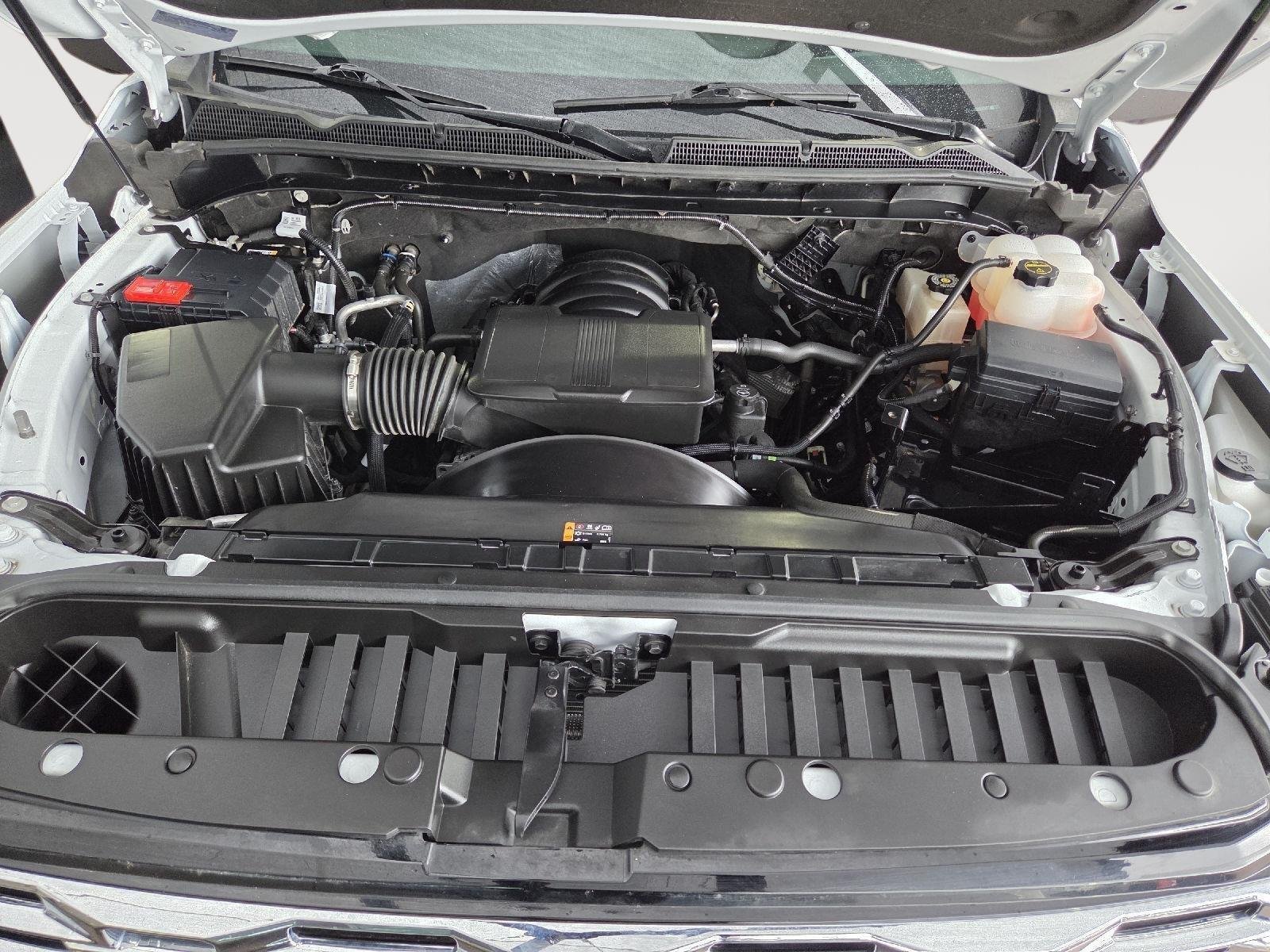 Used 2025 Summit White GMC Denali image 16