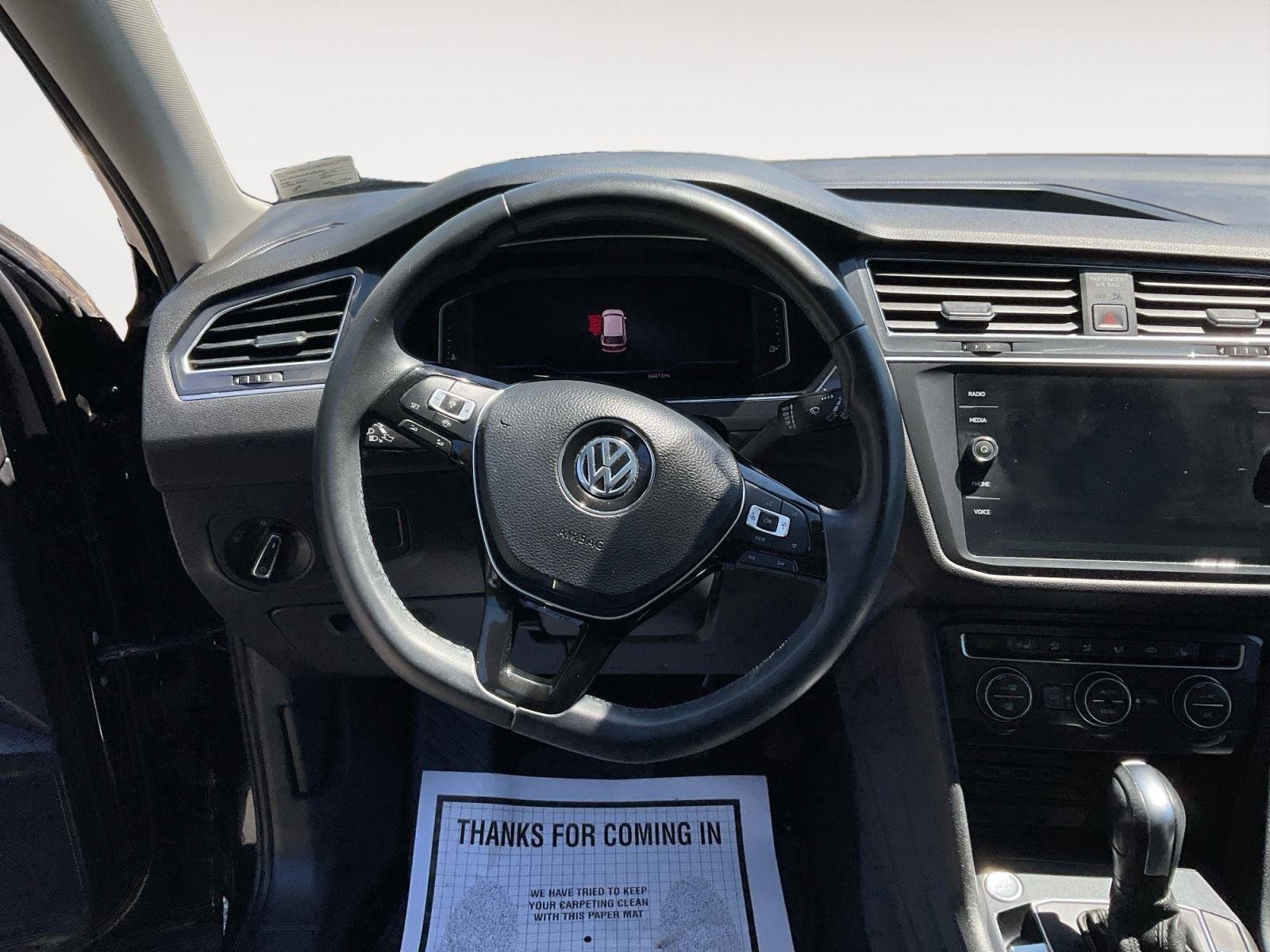 Used 2020 Deep Black Pearl Volkswagen SEL image 12
