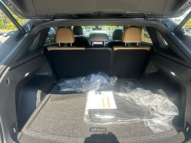 New 2026 Gray Volkswagen SE w/Technology image 18