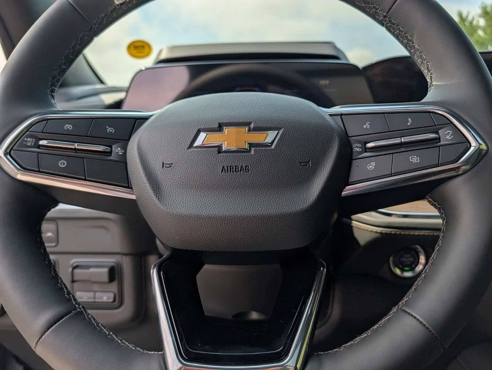 New 2026 Polar White Tricoat Chevrolet High Country image 34