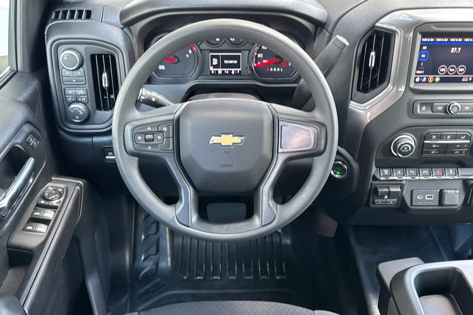 New 2026 Summit White Chevrolet WT image 13