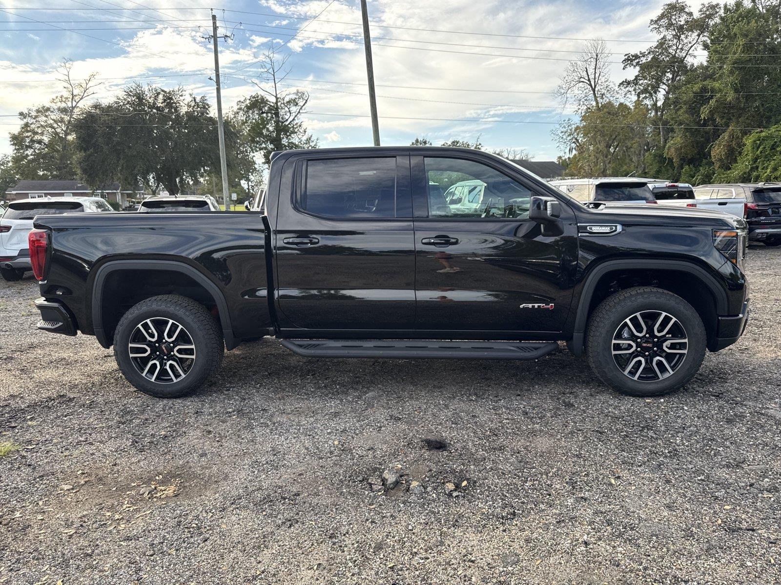New 2026 Onyx Black GMC AT4 image 5