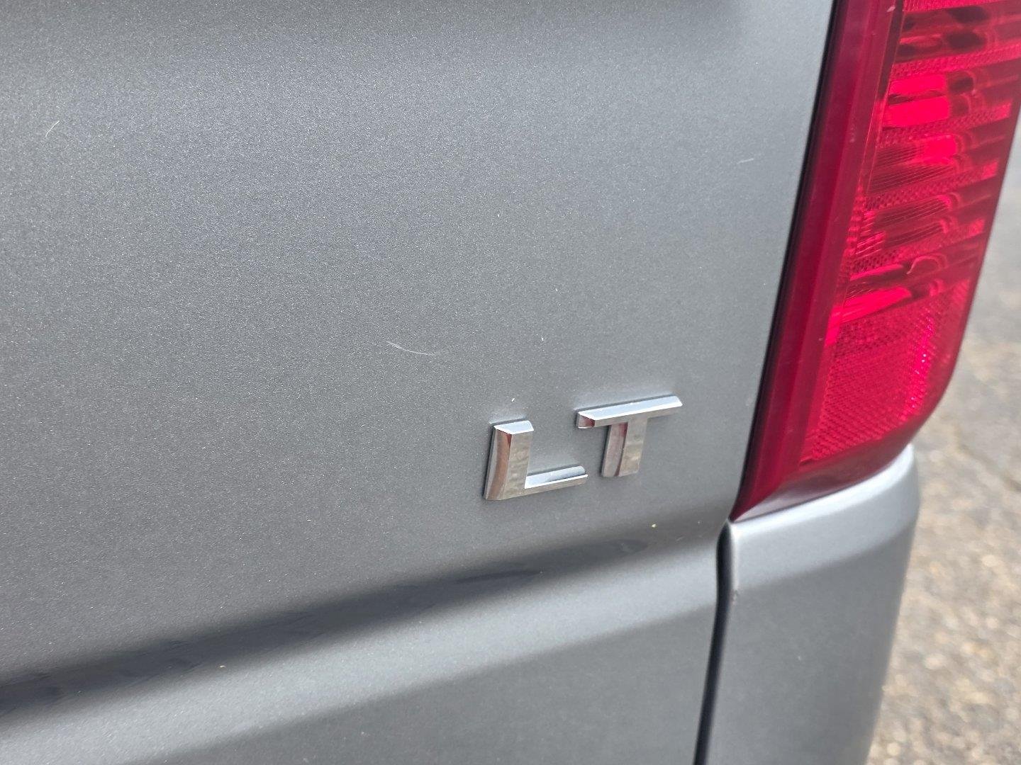 Used 2025 Sterling Gray Metallic Chevrolet LT image 30