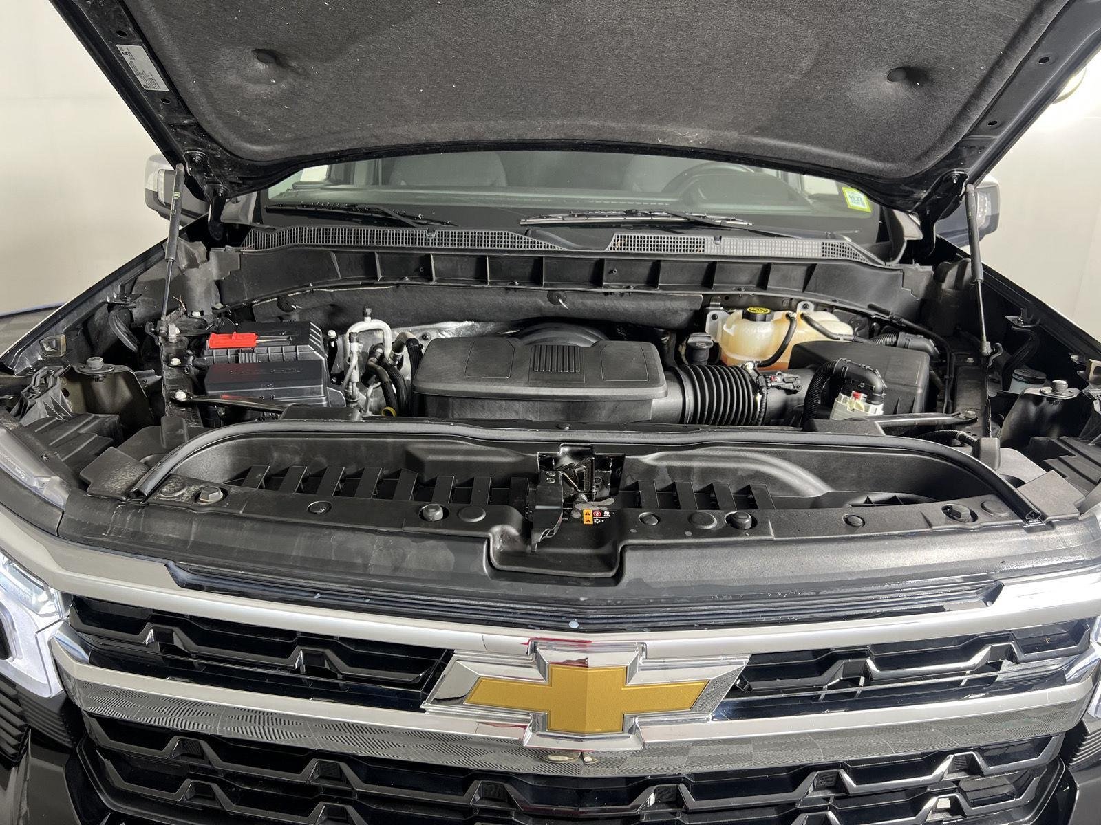 Used 2023 Black Chevrolet LT image 2