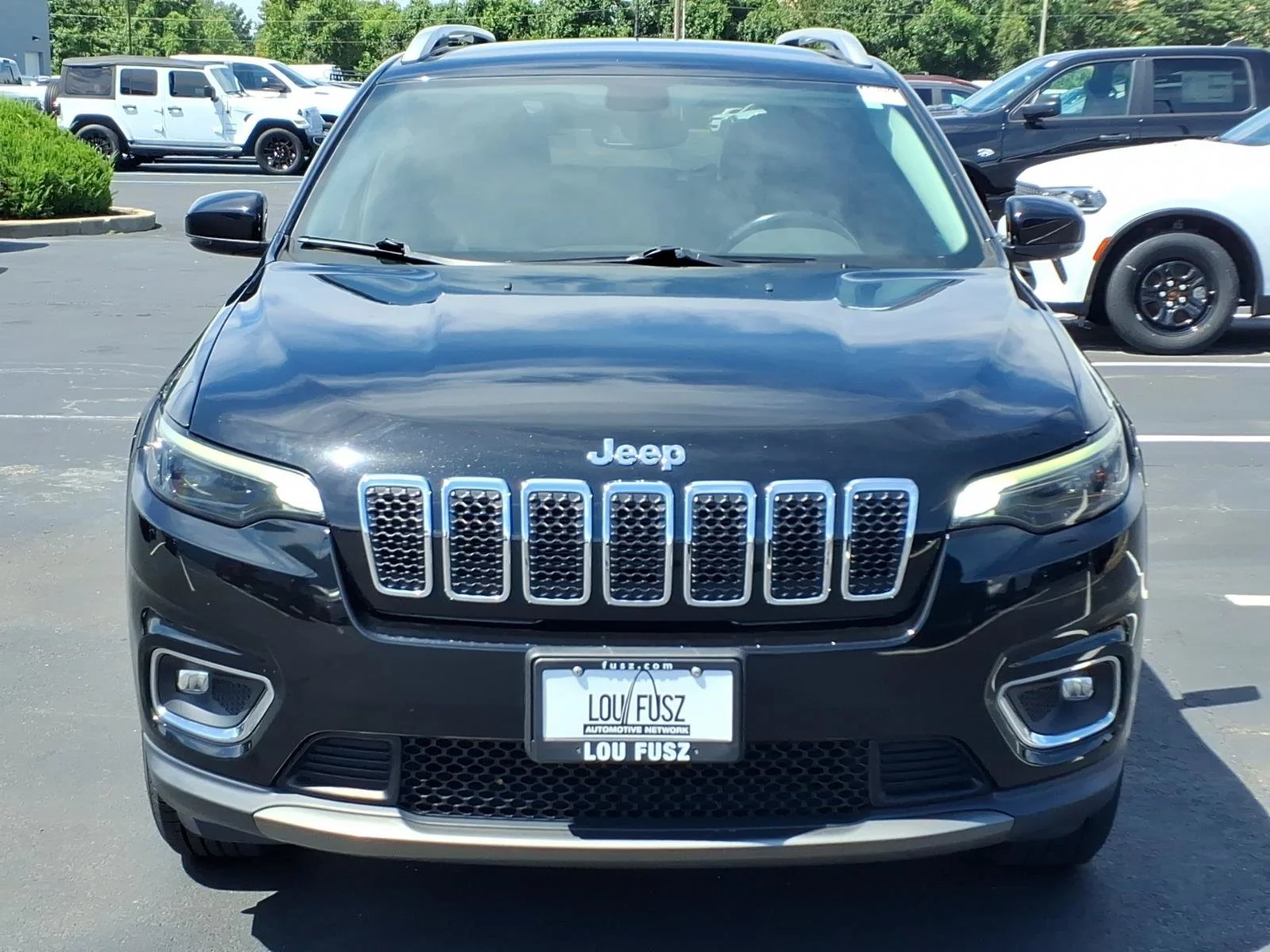 Used 2020 Diamond Black Crystal Pearlcoat Jeep Limited image 32
