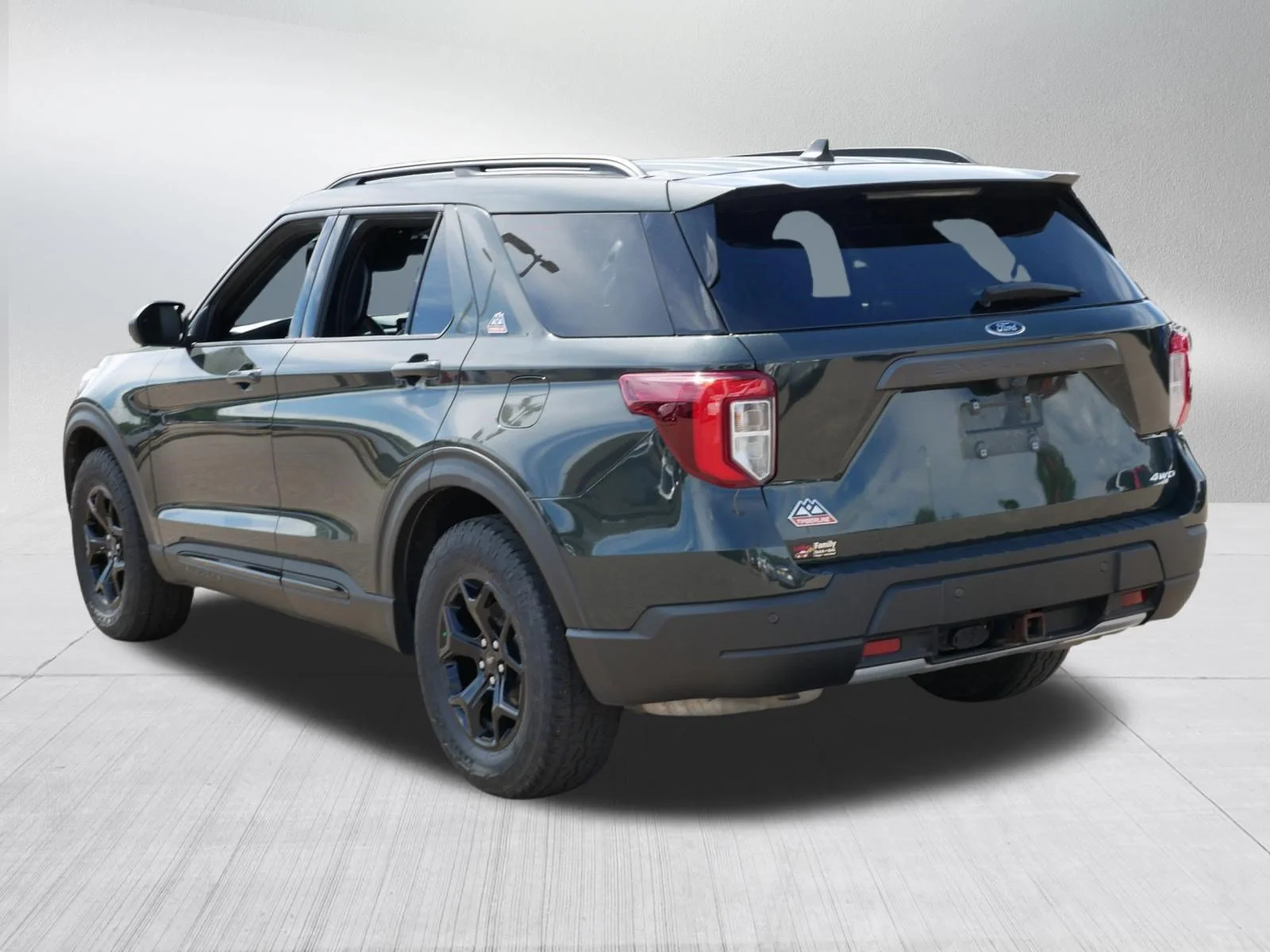 Used 2022 Gray Ford Timberline image 5