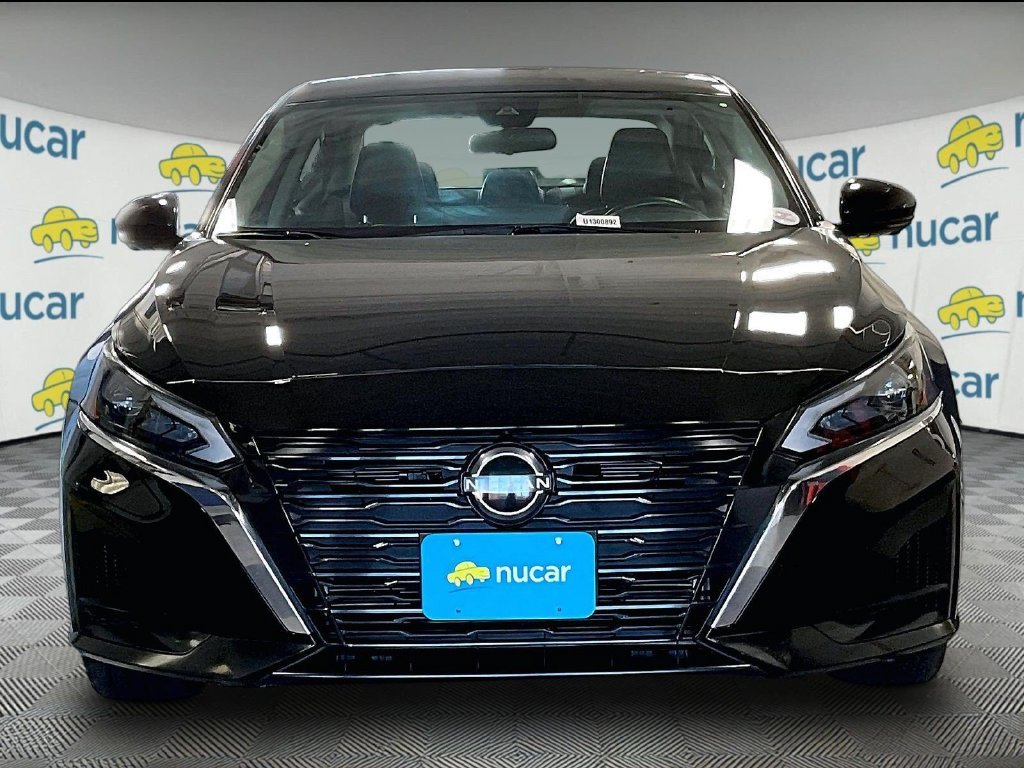 Certified Used 2024 Black Nissan 2.5 SL image 2