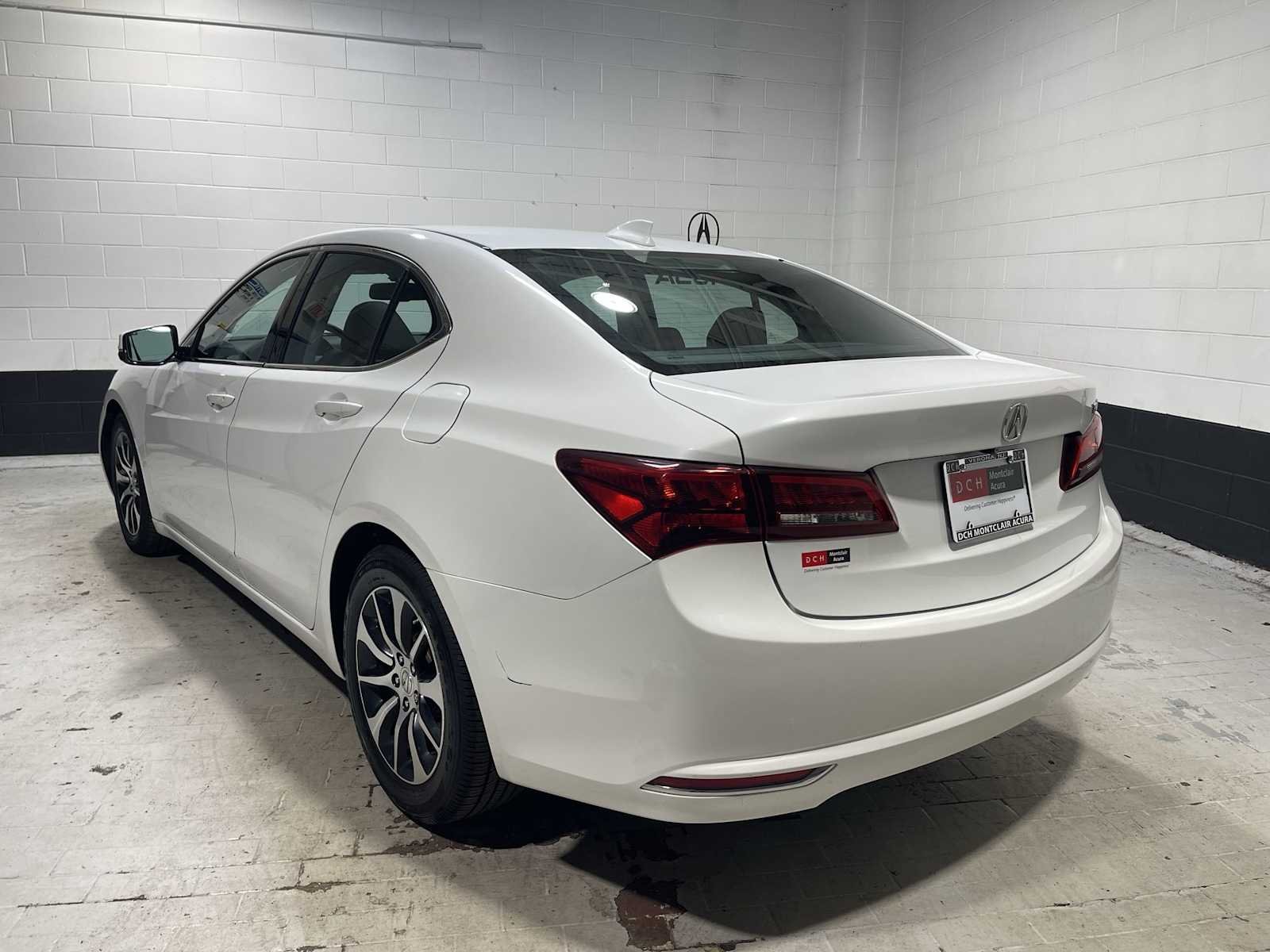 Used 2016 Bellanova White Pearl Acura  image 4