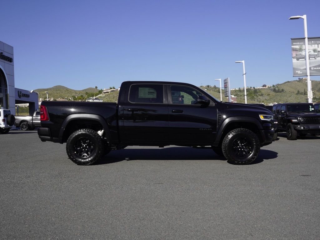 New 2026 Diamond Black Crystal Pearl-Coat Exterior Paint RAM RHO image 2