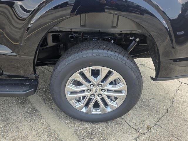 New 2026 Agate Black Metallic Ford Tremor® image 27