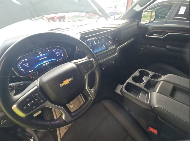 Used 2025 Gray Chevrolet LT image 11