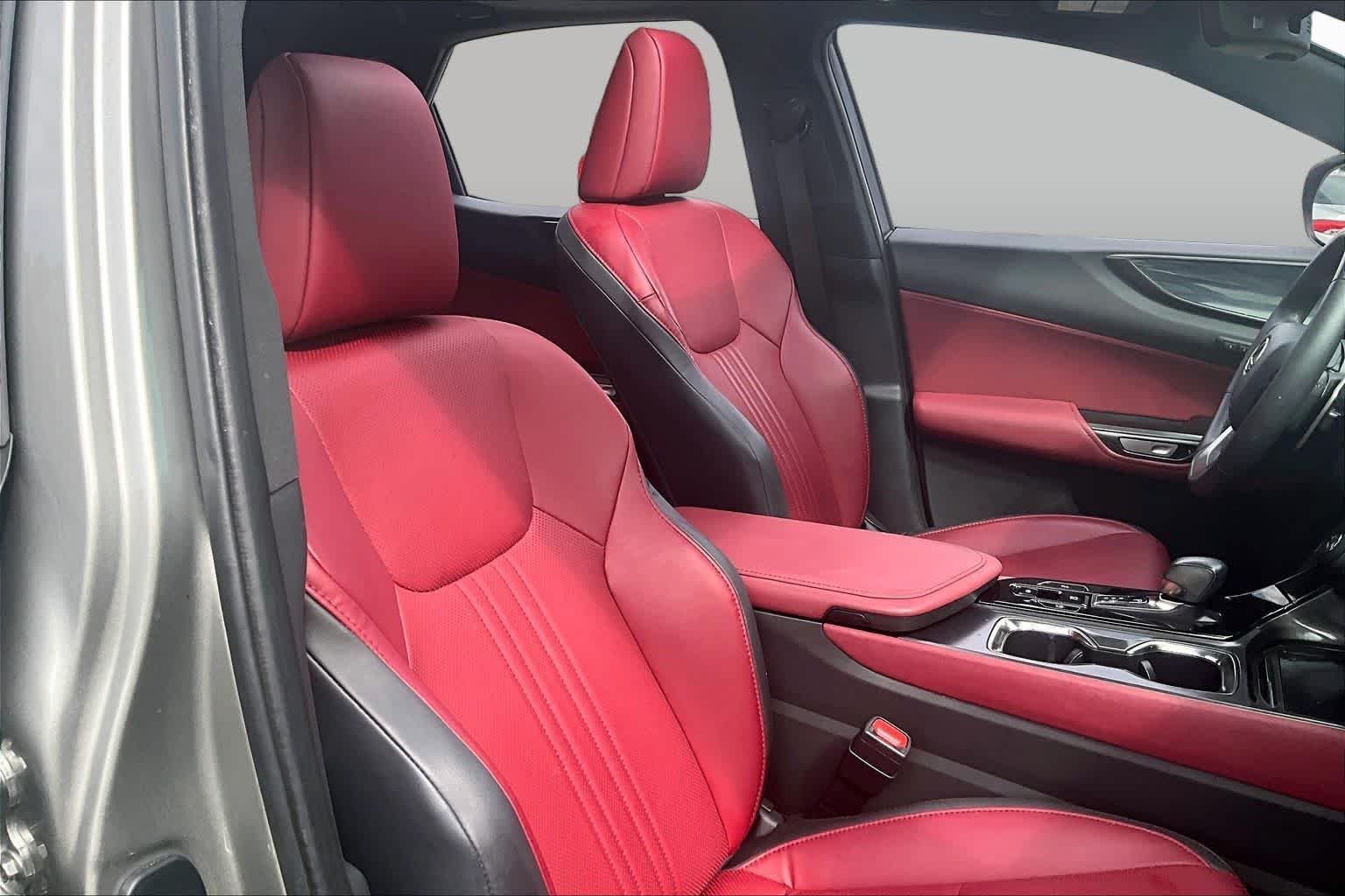 Used 2025 Atomic Silver Lexus Premium image 9