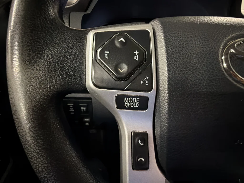Used 2018 Black Toyota SR5 image 18