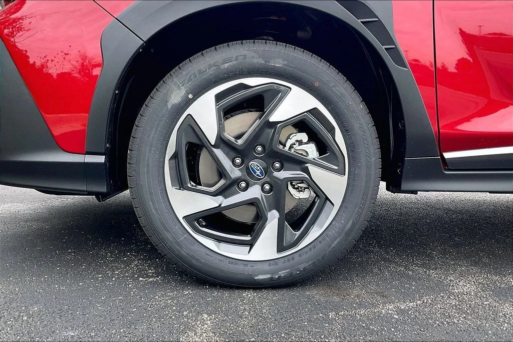 New 2026 LITHIUM RED PEARL Subaru Limited image 12
