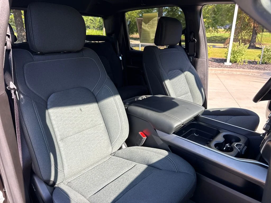 2026 RAM Ram 1500 Pickup Express - Photo 35