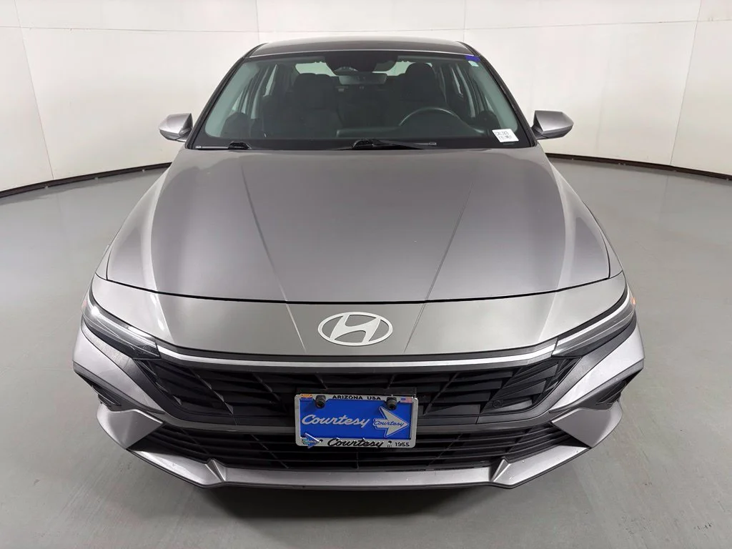 Used 2024 Silver Hyundai SEL image 4