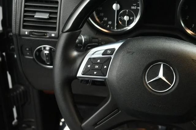 Used 2014 Black Mercedes-Benz G 550 image 35