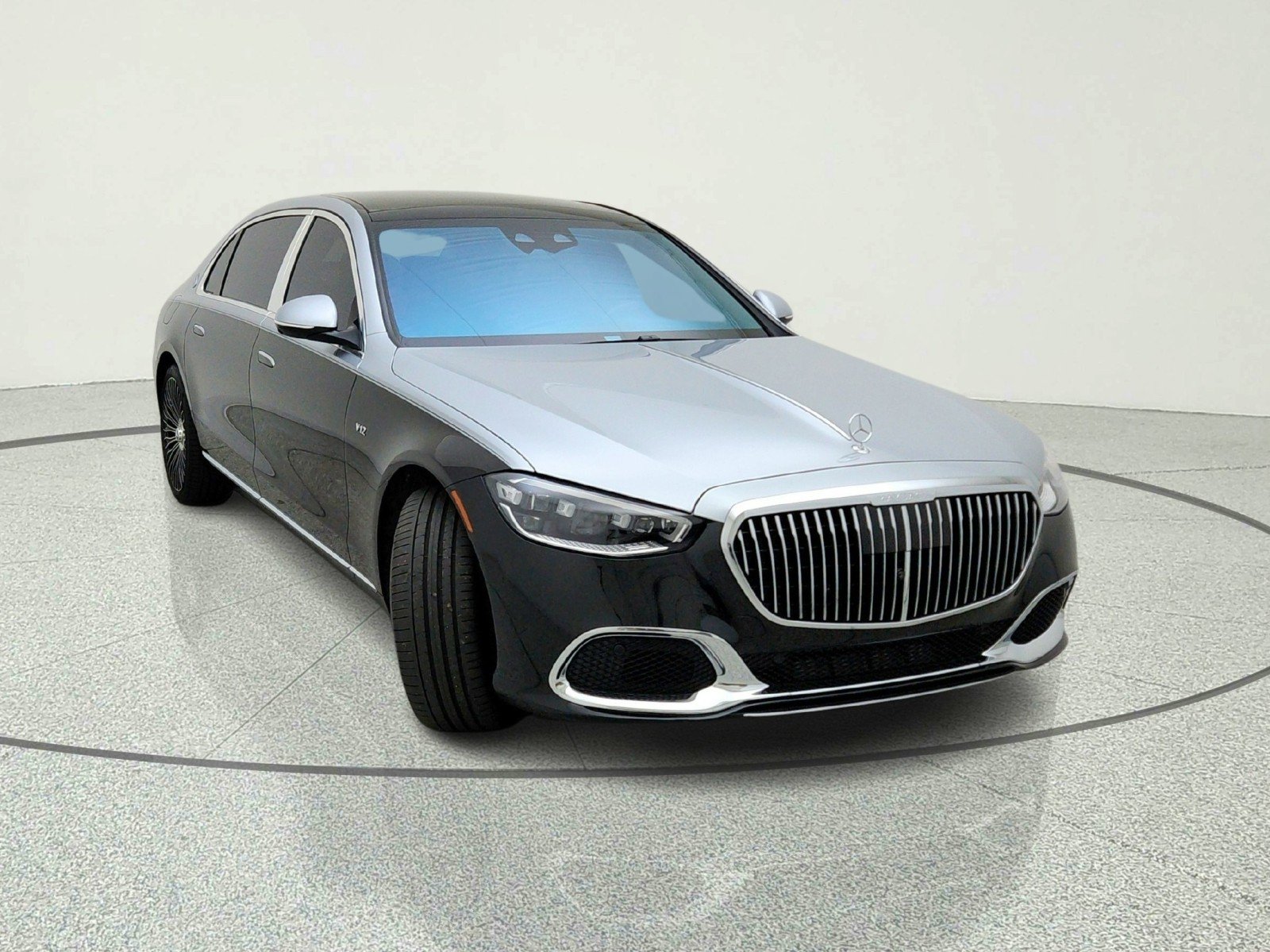 Certified Used 2023 Obsidian Black Mercedes-Benz Maybach S 680 image 4