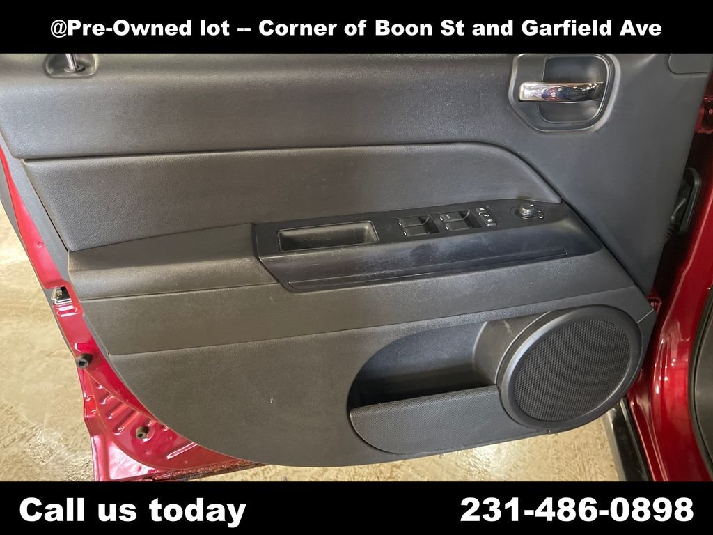 Used 2014 Red Jeep Sport image 14