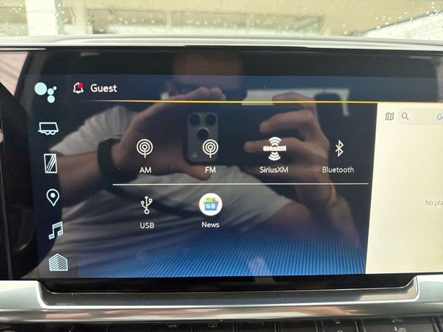 New 2026 Summit White Chevrolet LT (2FL) image 17