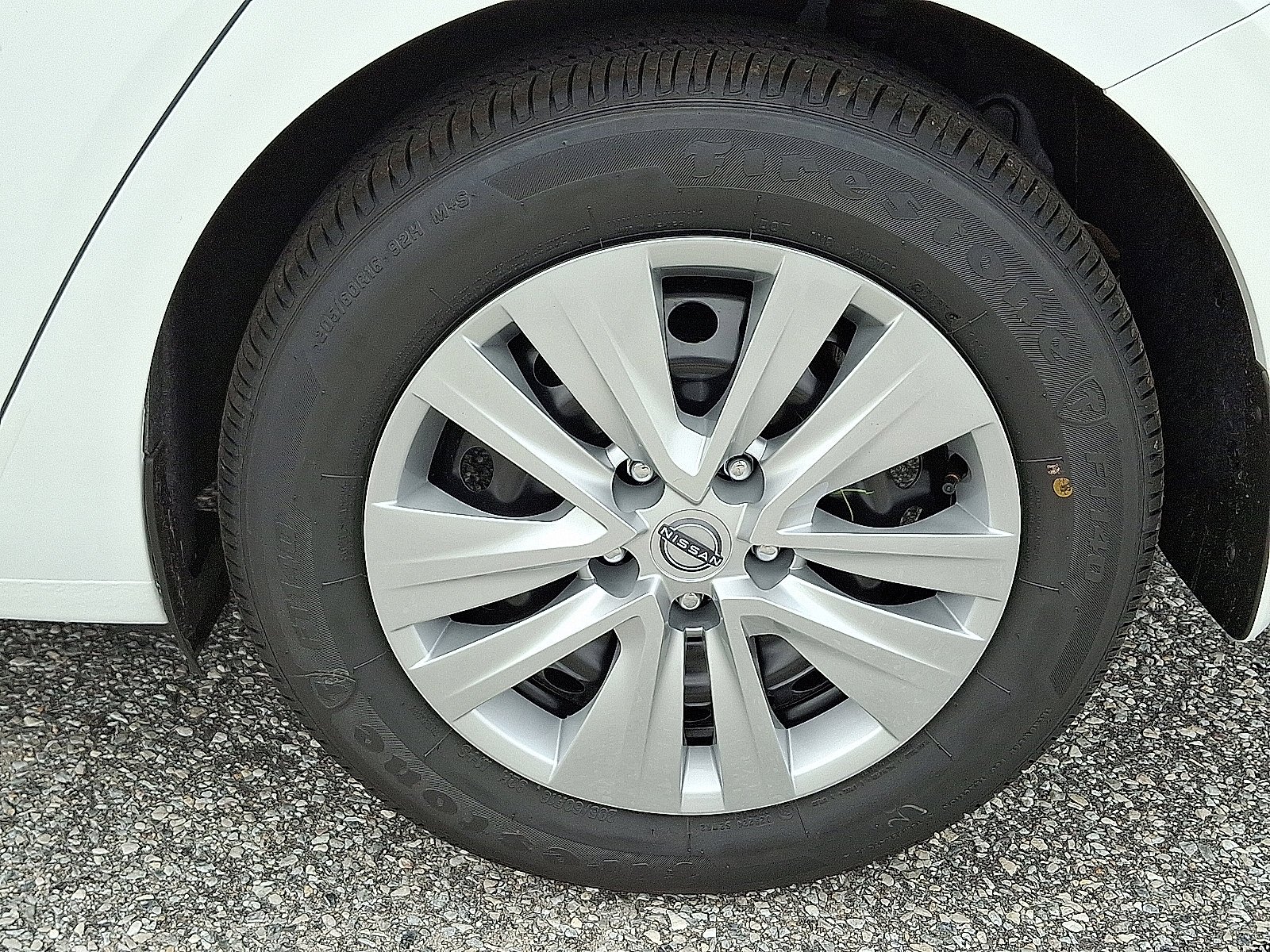 2025 Nissan Sentra S photo 3