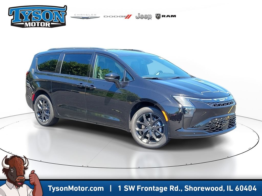 New 2027 Diamond Black Crystal Pearl-Coat Exterior Paint Chrysler Limited image 1