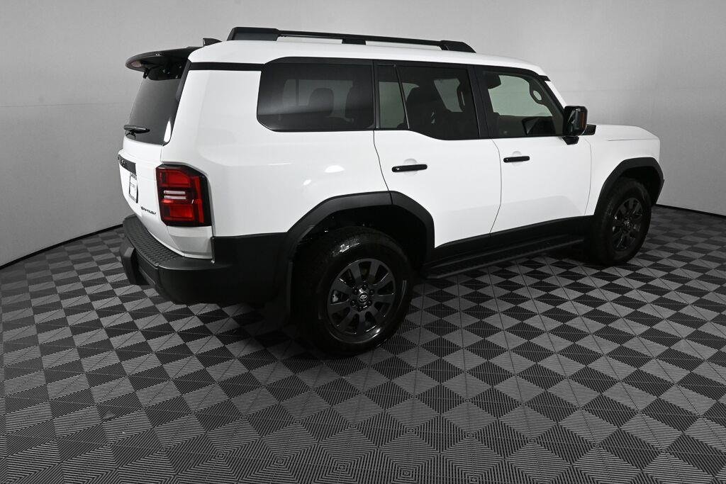 Used 2027 Ice Cap Toyota BASE image 25
