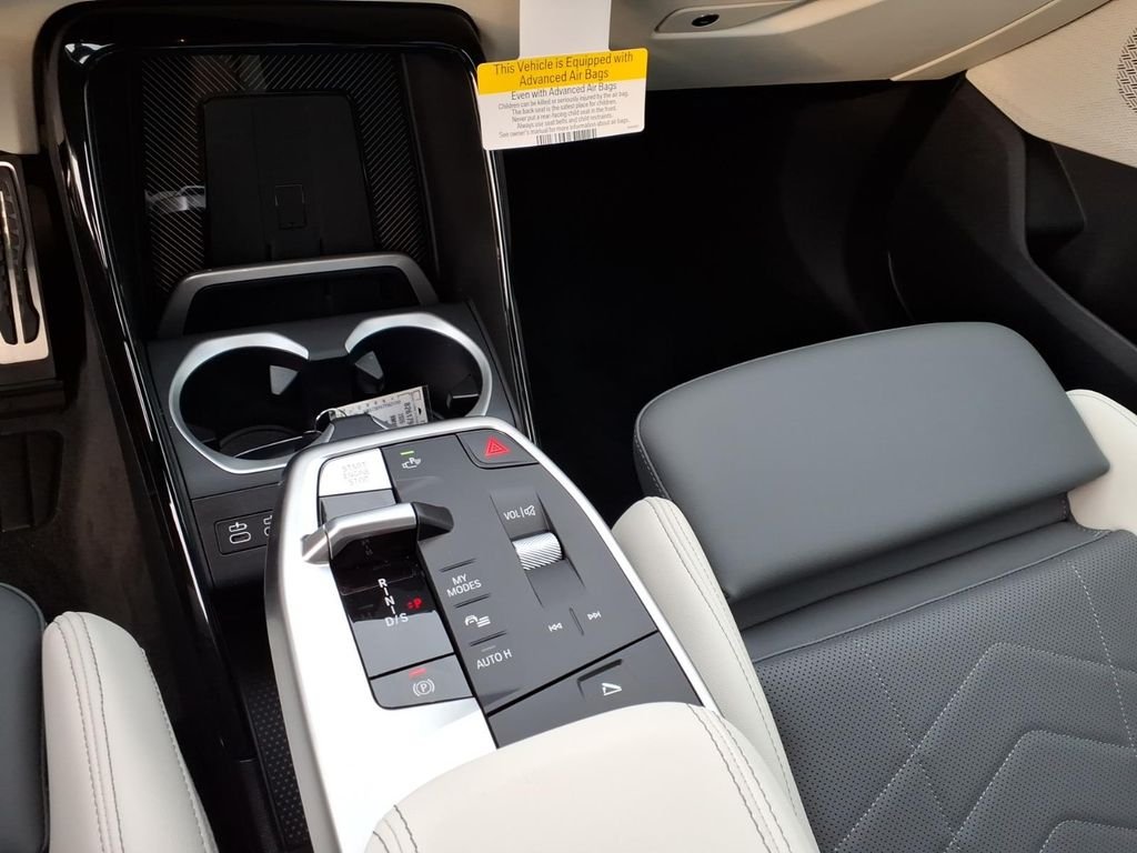 New 2026 Alpine White BMW xDrive28i image 10