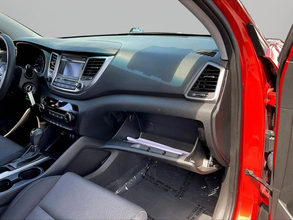 Used 2017 Orange Hyundai SE image 23
