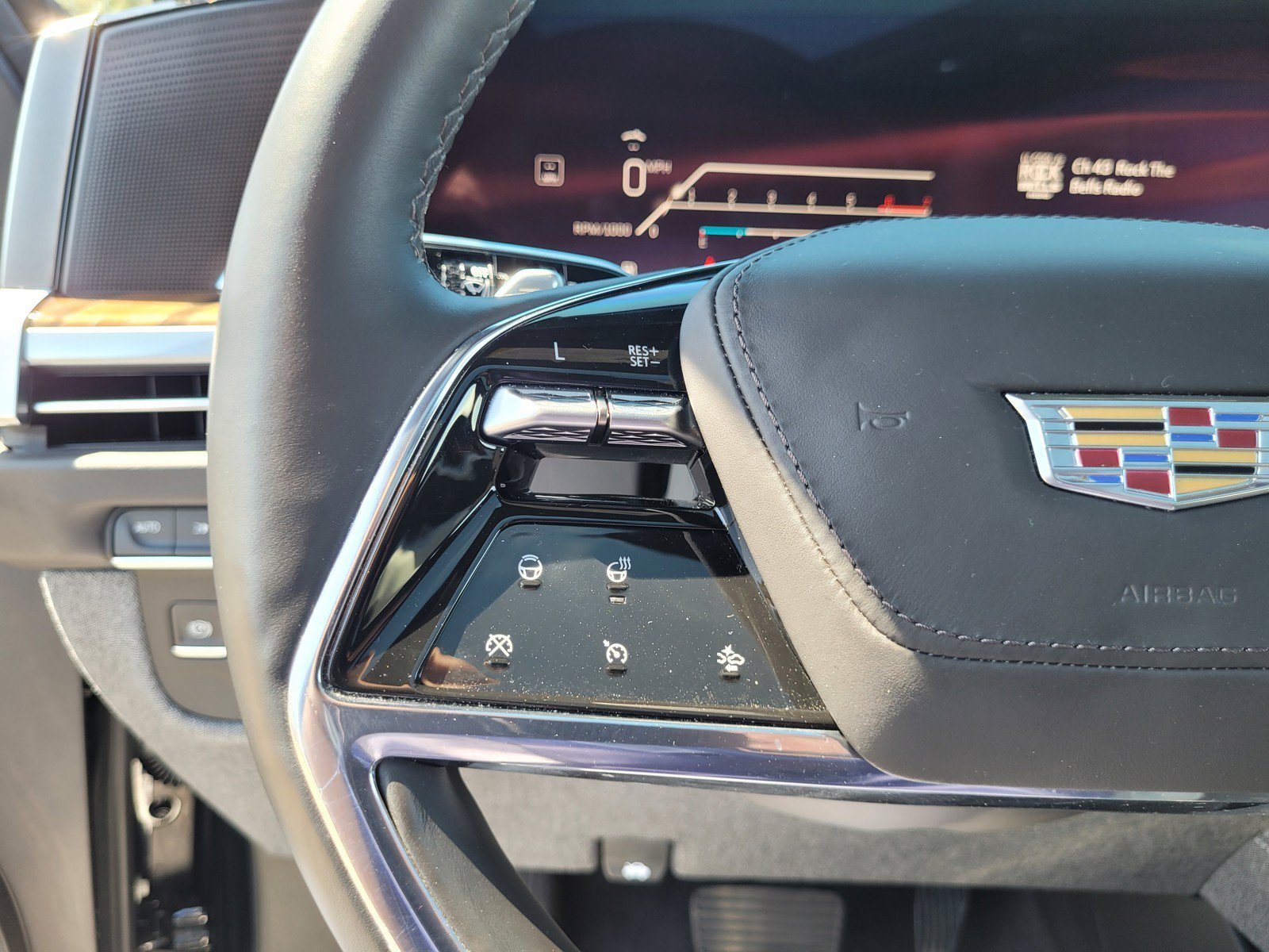 Certified Used 2025 Black Raven Cadillac Sport Platinum image 22