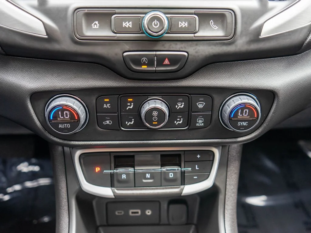 Used 2023 Beige GMC SLE image 23