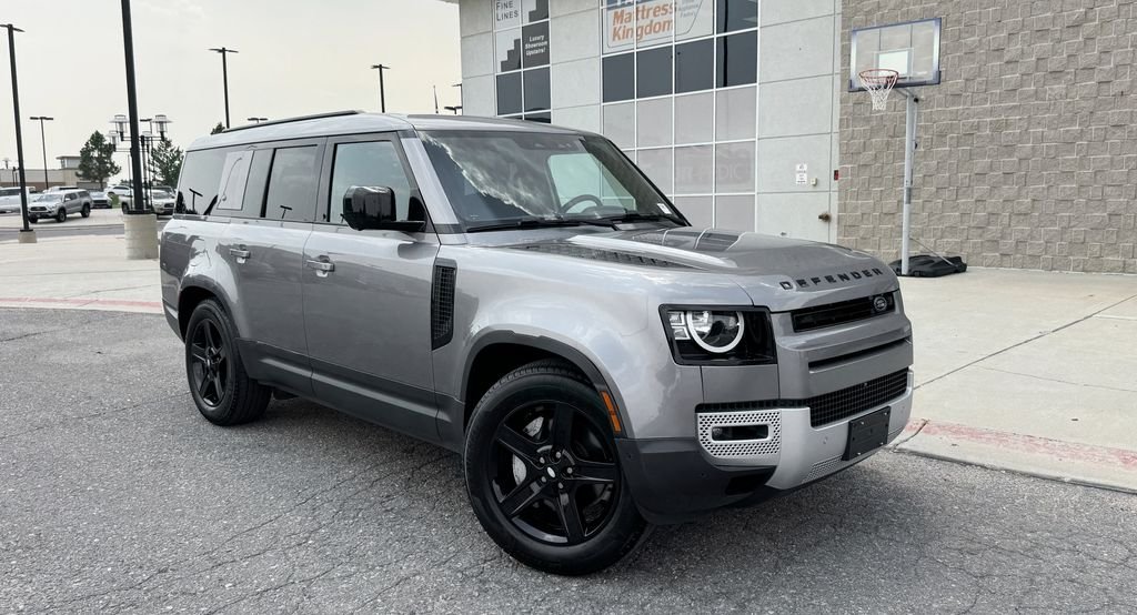 Used 2023 Gray Land Rover S image 2