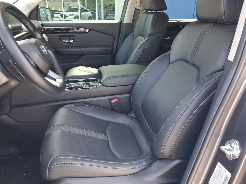 Used 2025  Honda EX-L image 17