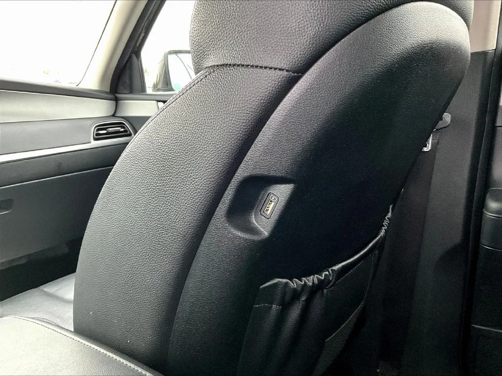 Used 2021 Black Hyundai SEL image 18