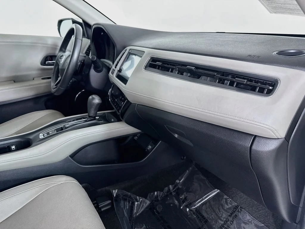 Used 2022  Honda EX-L image 29