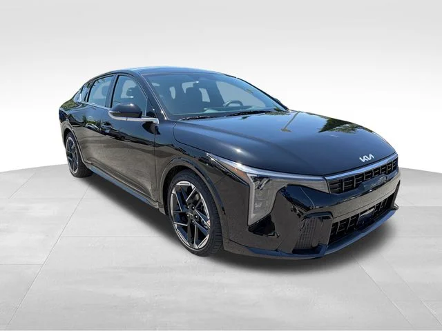 2026 Kia K4 GT-Line AT's photo