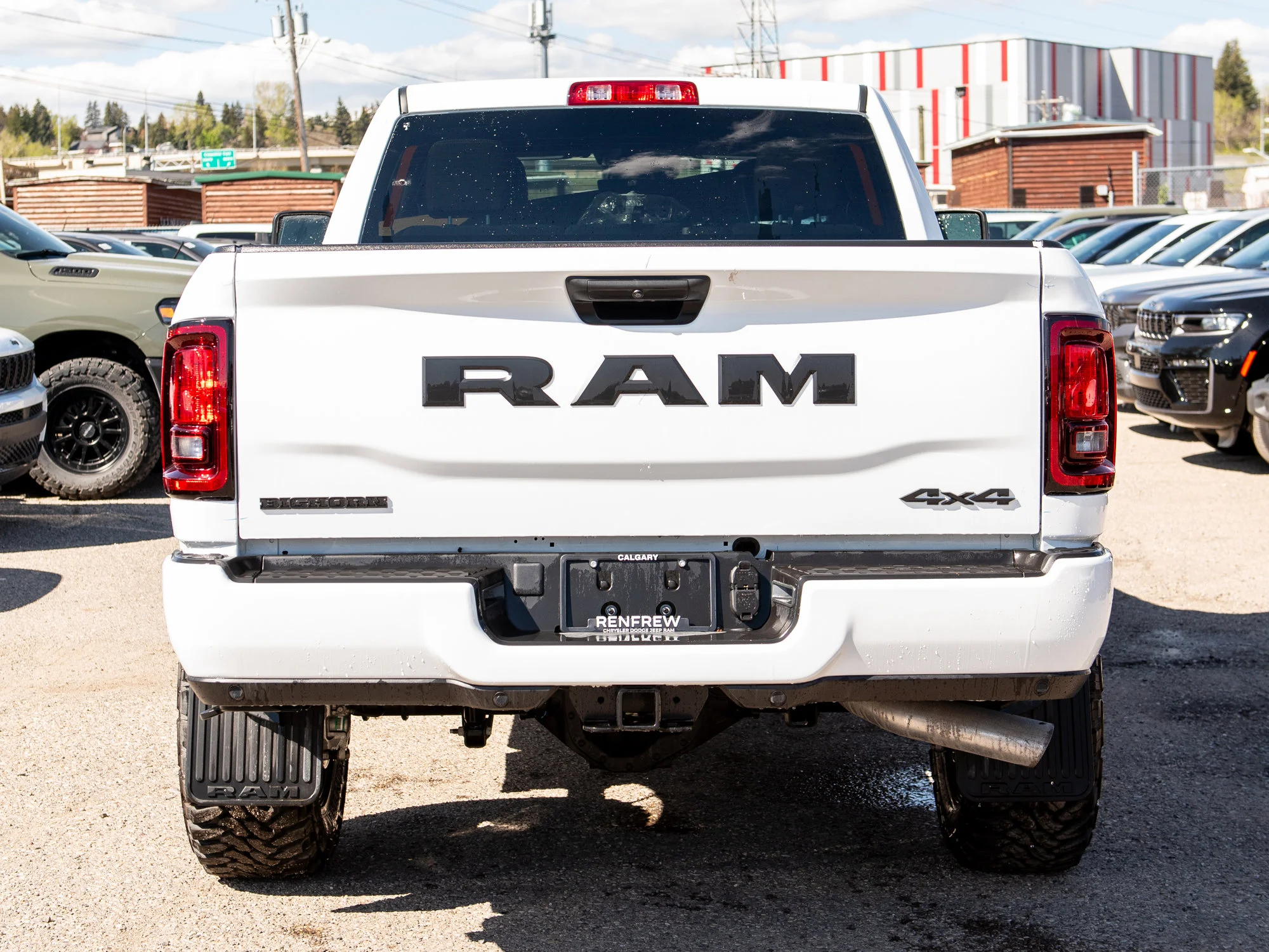 New 2026 White RAM Big Horn*, 35 Inch Tires, 20 Inch Toyos image 6