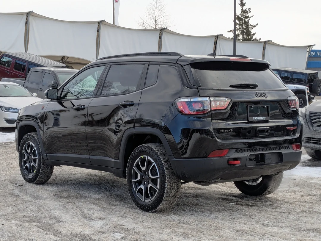 New 2026 Black Jeep Trailhawk - - 4x4 - Sun Sound & Nav - Pano Roof - Active Driving Assist & More! image 6