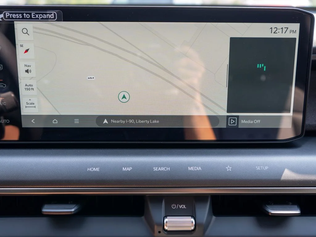 New 2026 Ocean Blue Kia Wind AWD image 29