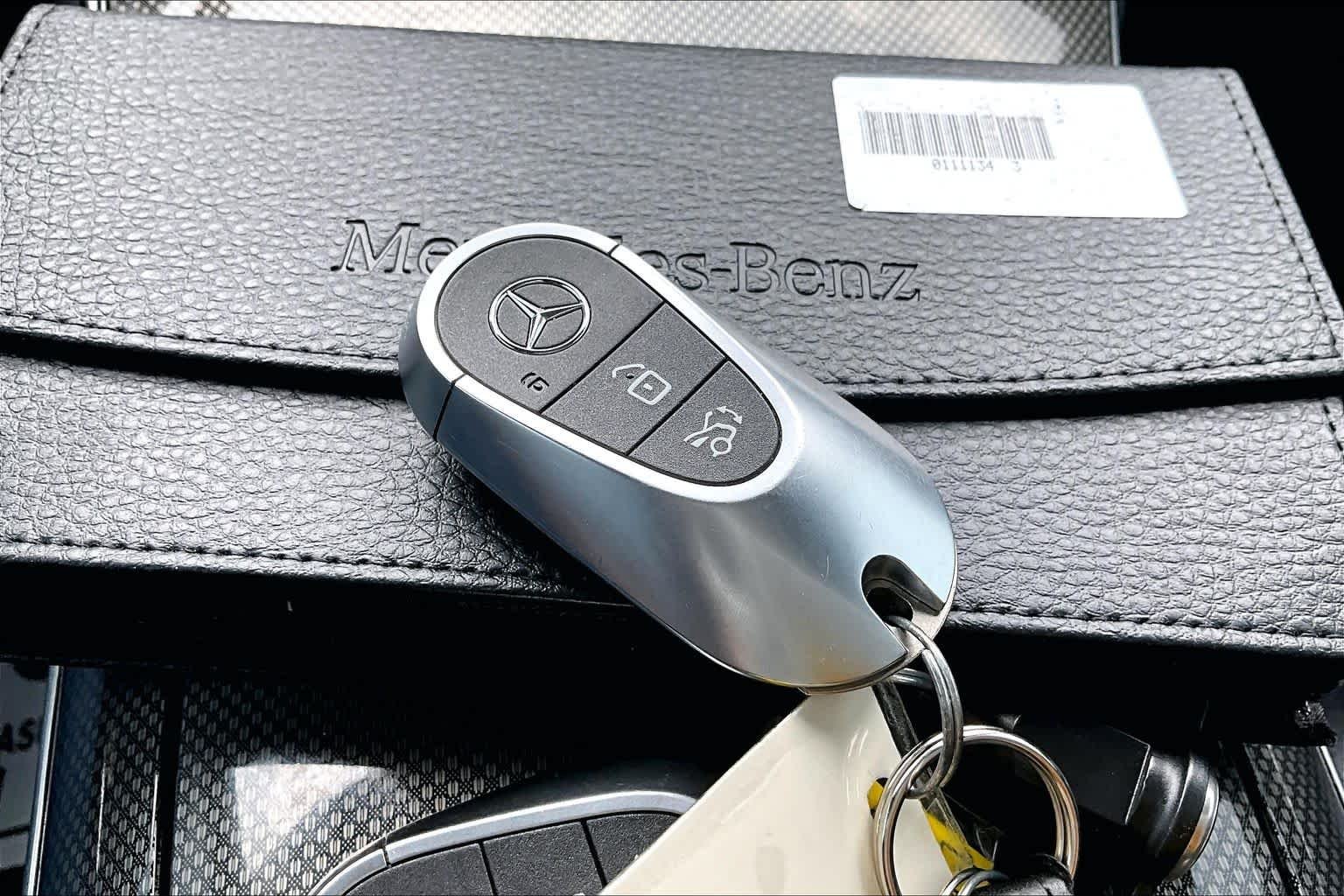 Used 2023 Black Mercedes-Benz GLC 300 image 15
