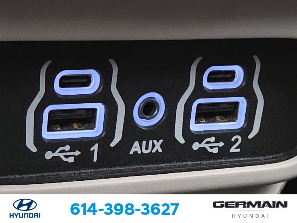 Used 2023 White Chrysler Touring L image 31