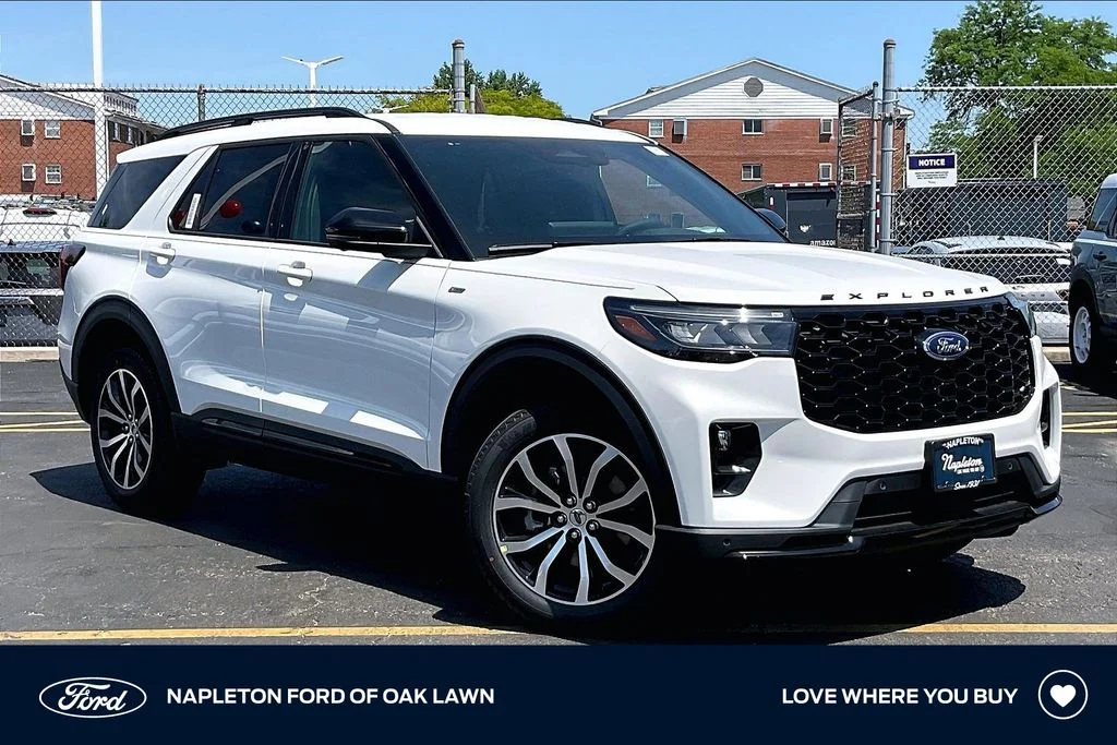 2026 Ford Explorer ST-LINE 4WD's photo