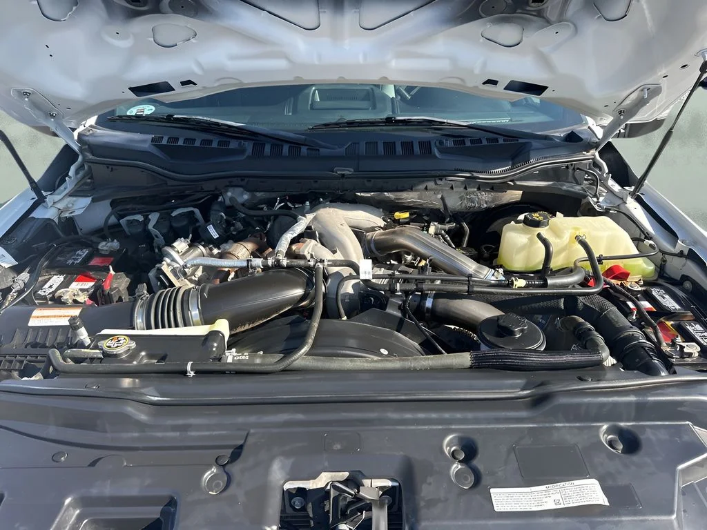 Used 2022 White Ford Lariat image 26