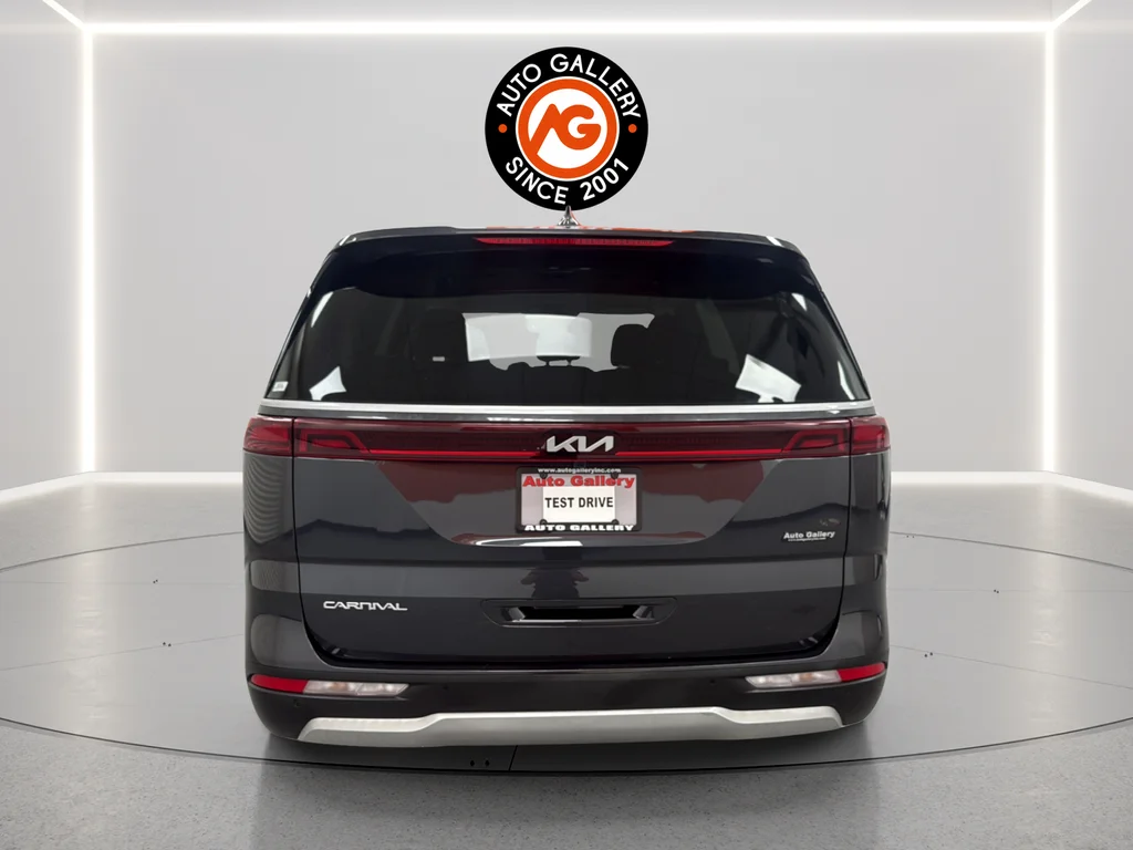 Used 2023 Gray Kia LX Seat Package image 6
