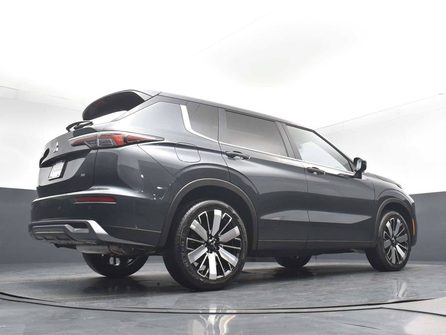 New 2026 Graphite Gray Mitsubishi SE 1.5T 2WD image 26