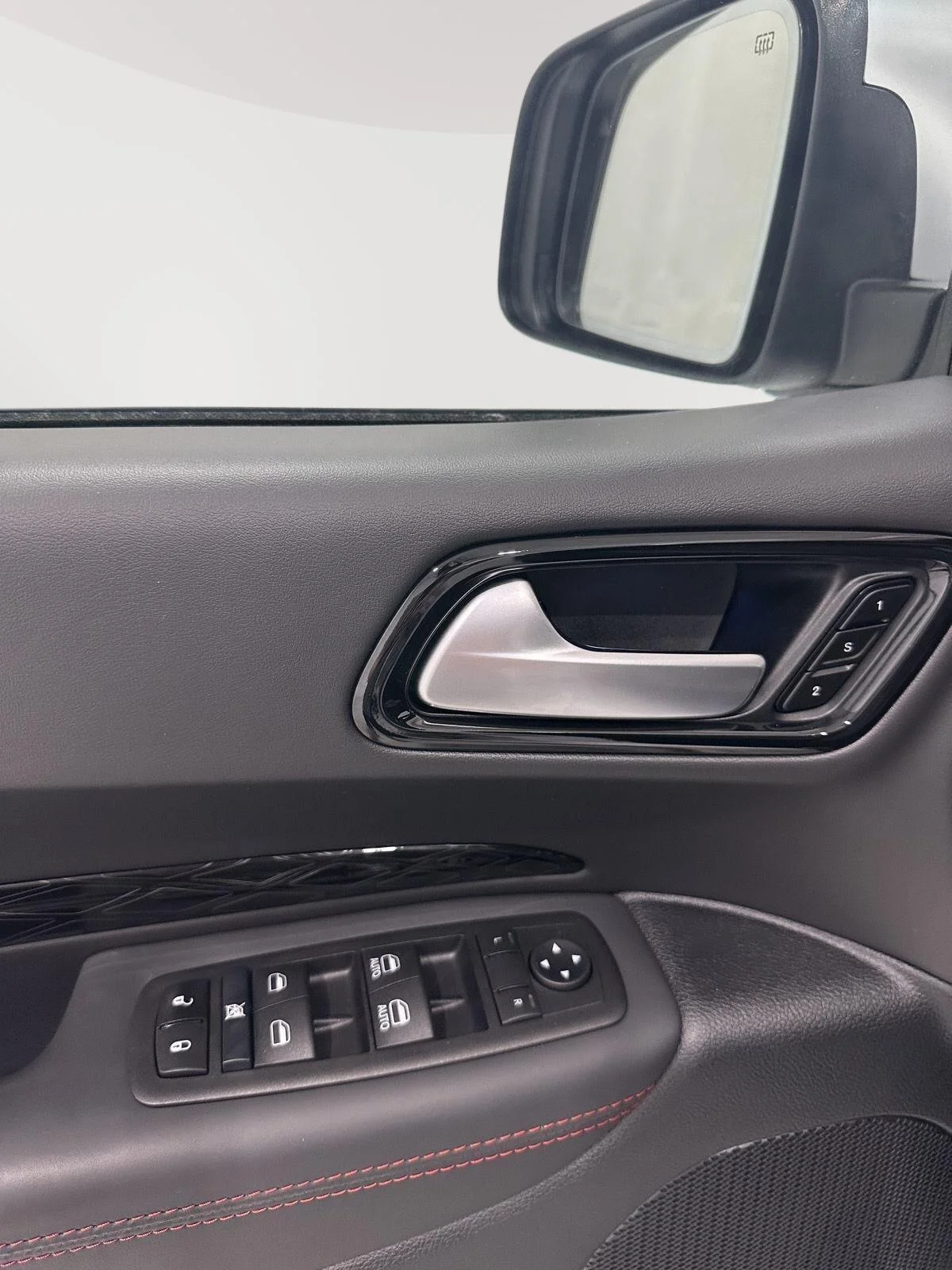 Used 2024 White Knuckle Dodge Citadel image 19
