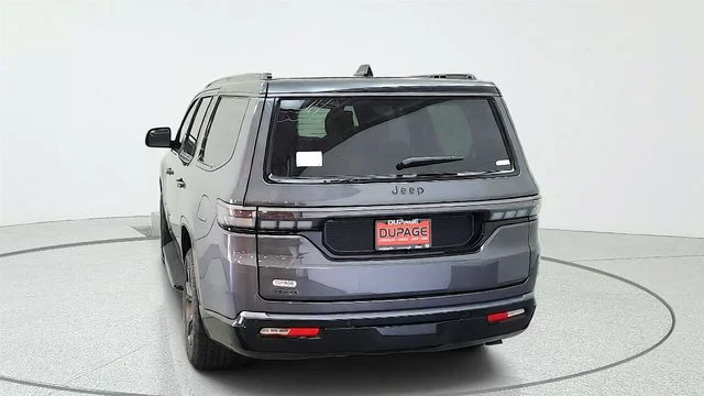 New 2026 Baltic-Gray Metallic Clear-Coat Exterior Paint Jeep Upland image 9