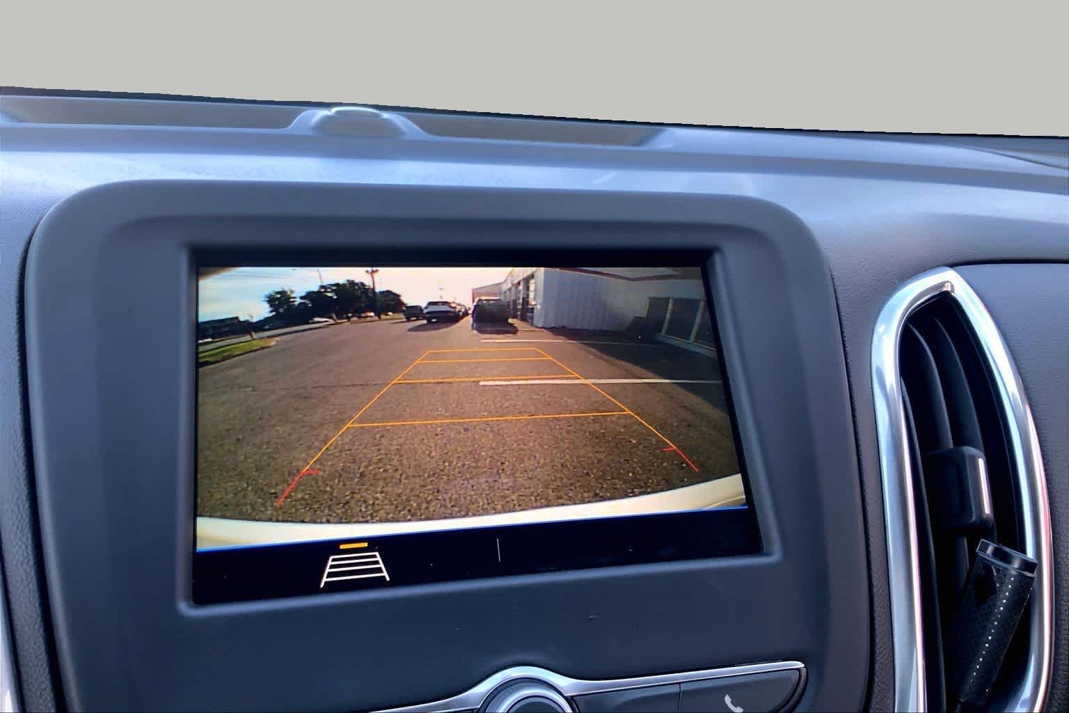 Used 2019 Silver Ice Metallic Chevrolet LT image 25